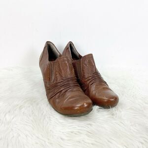 Baretraps 9 M Womens Brown Leather Rouched Heels Ankle Booties